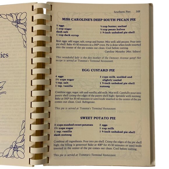 A Southern Lady Cooks With A Greek Accent Vintage Cookbook By Sophia Clikas 1982 - Picture 10 of 12